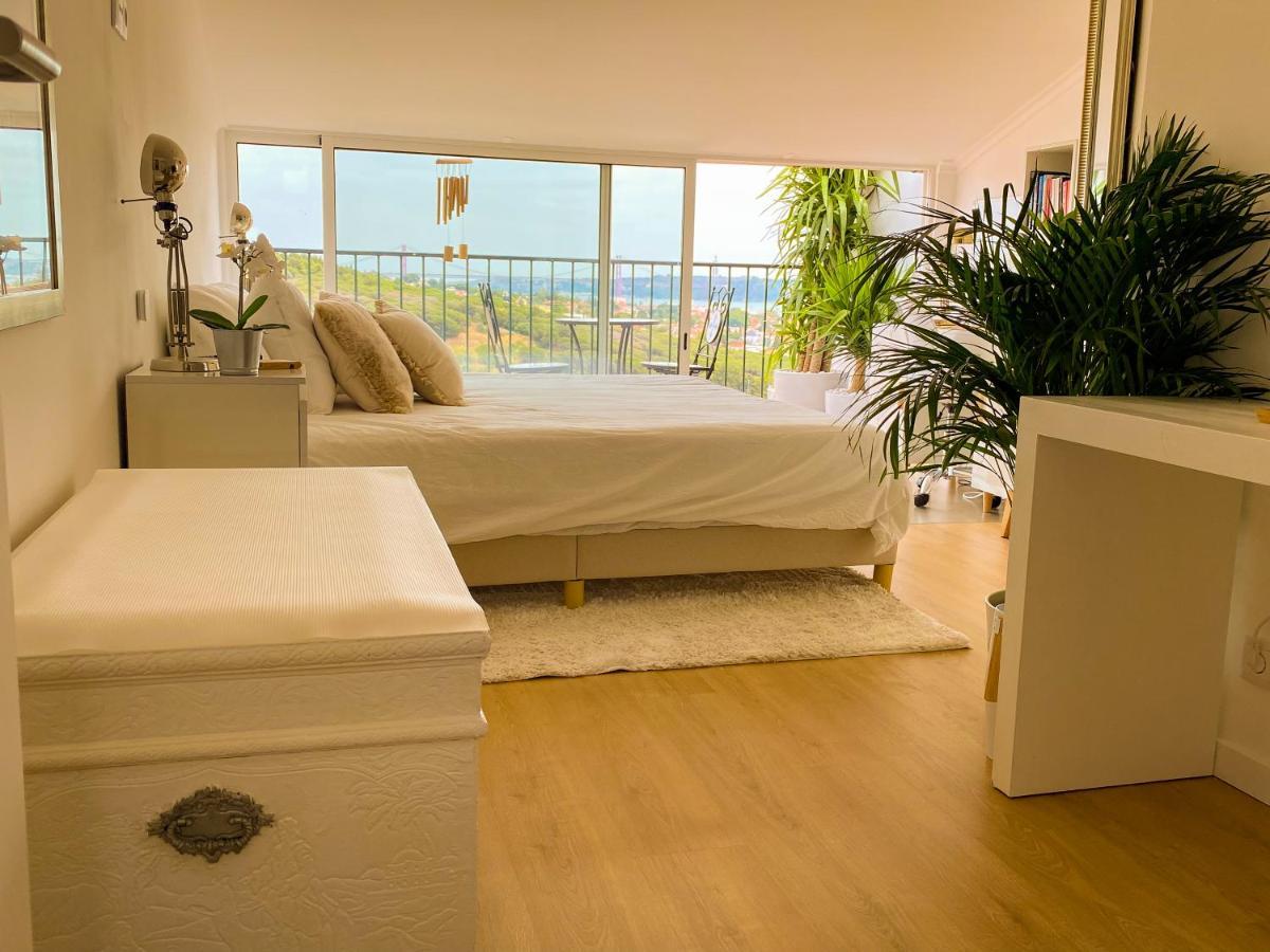 Ideally Located With Perfect Views อัลเจส ภายนอก รูปภาพ