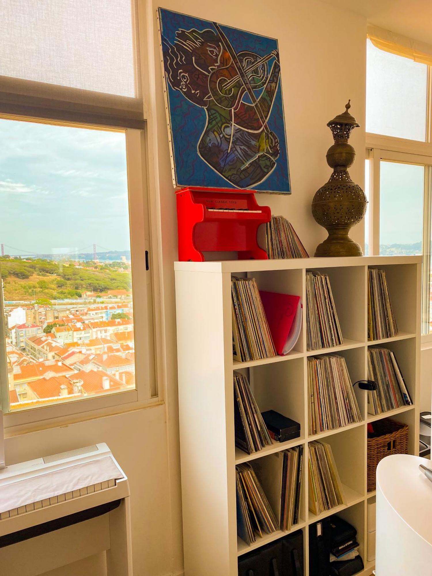 Ideally Located With Perfect Views อัลเจส ภายนอก รูปภาพ